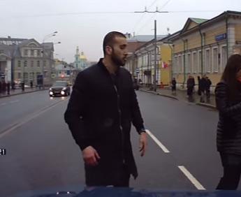 Краснодарец напугал москвичей: видео